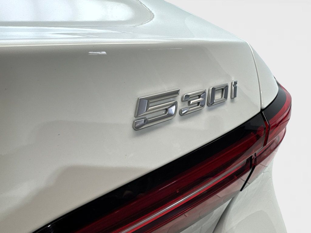 Used 2026 BMW 530i RWD image 24