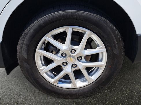 Used 2022 Chevrolet Equinox LS w/ LS Convenience Package FWD image 30