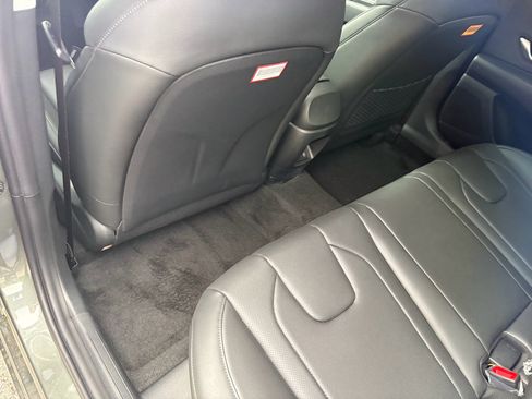 New 2026 Hyundai Elantra Limited FWD image 17