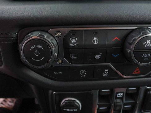 New 2026 Jeep Wrangler Unlimited Sahara AWD/4WD image 22