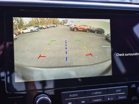 Used 2025 Nissan Frontier PRO-4X image 22