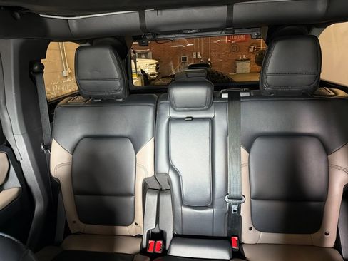 Used 2023 Ford Bronco Wildtrak AWD/4WD image 30