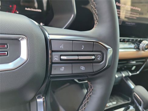 New 2026 GMC Canyon AT4 w/ Technology Plus Package AWD/4WD image 24