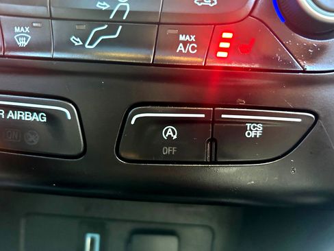 Used 2018 Ford Escape SE image 27