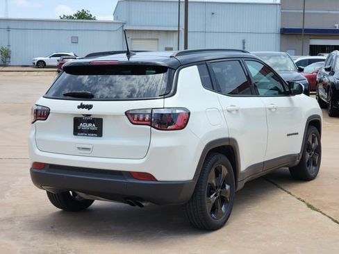 Used 2021 Jeep Compass Latitude w/ Sun and Sound Group FWD image 6