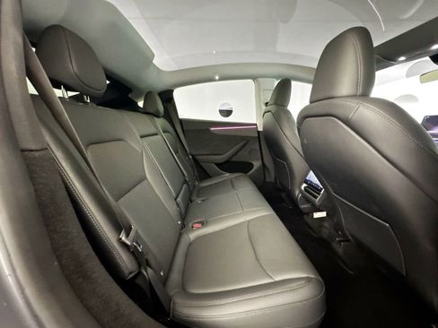 Used 2026 Tesla Model Y Long Range image 25