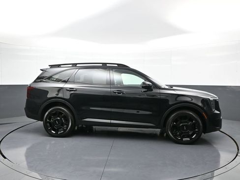 Certified 2024 Kia Sorento SX image 5