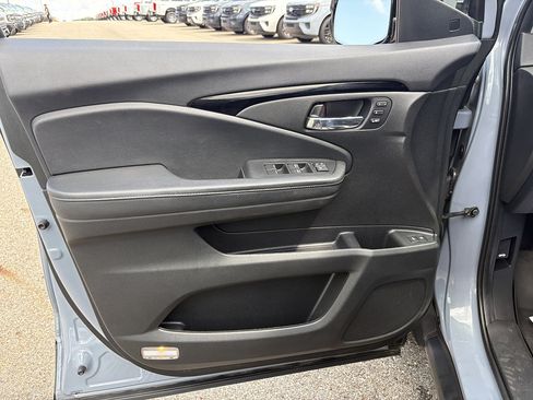 Used 2022 Honda Pilot Elite image 30