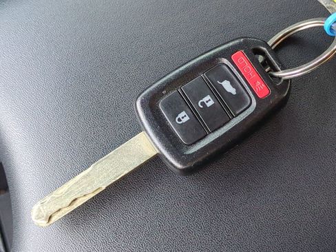 Used 2021 Honda HR-V Sport image 35