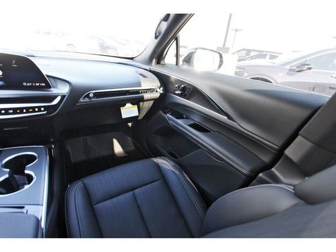 New 2026 Cadillac Lyriq Sport image 10