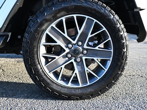 Used 2024 Jeep Wrangler High Altitude image 50
