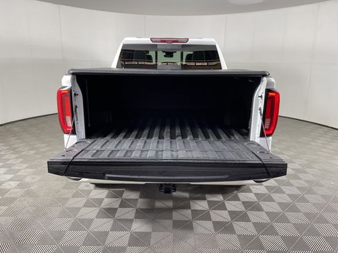Used 2023 GMC Sierra 1500 AT4X image 9