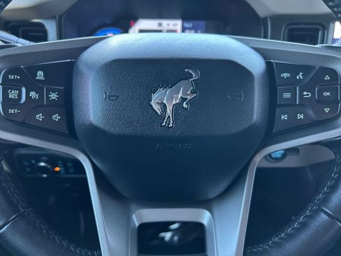 Used 2023 Ford Bronco Wildtrak AWD/4WD image 9