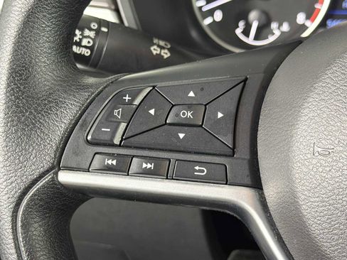 Used 2024 Nissan Altima 2.5 SV AWD/4WD image 23