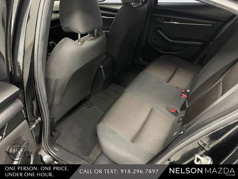 Used 2021 MAZDA MAZDA3 s image 32