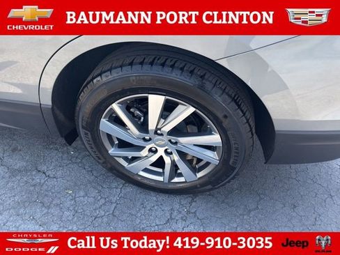 Used 2023 Chevrolet Equinox Premier FWD image 36