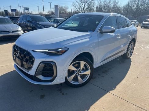 New 2025 Audi Q5 Premium Plus image 3