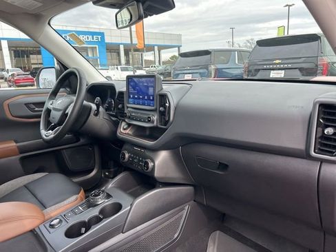 Used 2024 Ford Bronco Sport Outer Banks w/ Tech Package AWD/4WD image 34