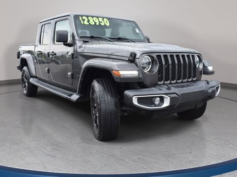 Used 2022 Jeep Gladiator Sport AWD/4WD image 4