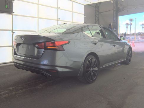 Used 2019 Nissan Altima 2.5 SR w/ SR Premium Package AWD/4WD image 7
