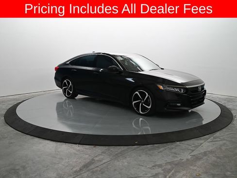 Used 2018 Honda Accord Sport image 4