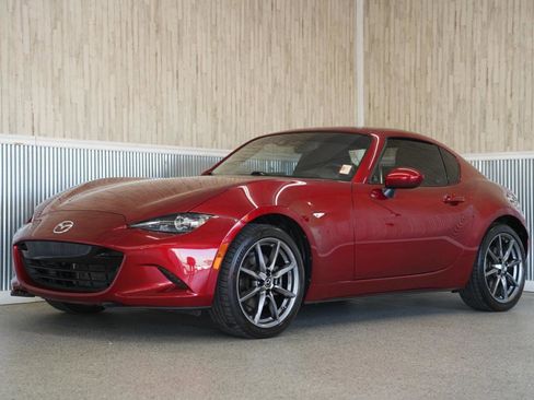Used 2018 MAZDA MX-5 Miata RF Grand Touring image 4