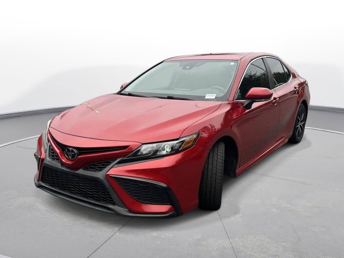 Certified 2022 Toyota Camry SE FWD image 2