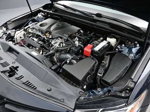 Used 2019 Toyota Camry LE FWD image 46
