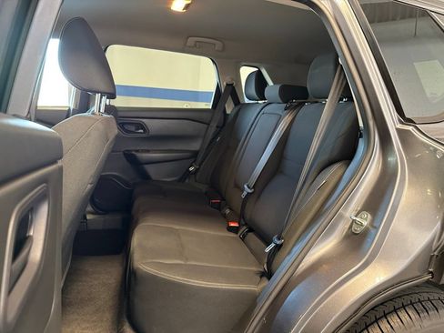 Used 2024 Nissan Rogue S AWD/4WD image 17