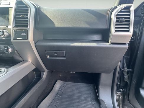 Used 2018 Ford F150 Platinum w/ Equipment Group 701A Luxury AWD/4WD image 44