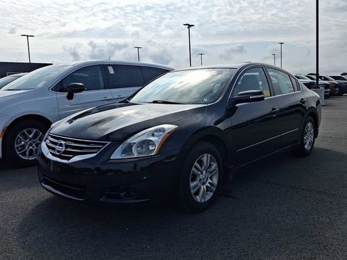 Used 2010 Nissan Altima 2.5 SL w/ SL Pkg FWD image 3
