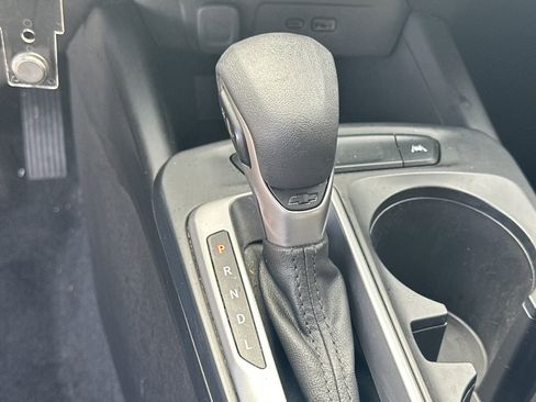 Used 2025 Chevrolet Trax LS w/ LS Convenience Package FWD image 29