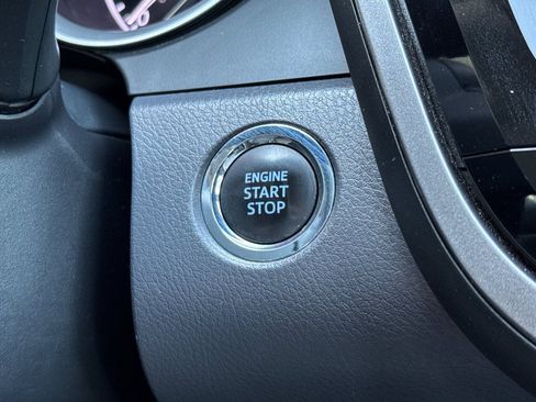 Used 2022 Toyota Camry XLE FWD image 17