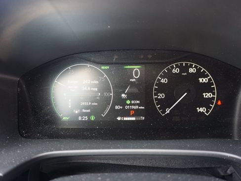 Used 2024 Honda CR-V Sport Touring image 7