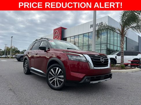 Used 2022 Nissan Pathfinder Platinum w/ Cargo Package FWD image 1