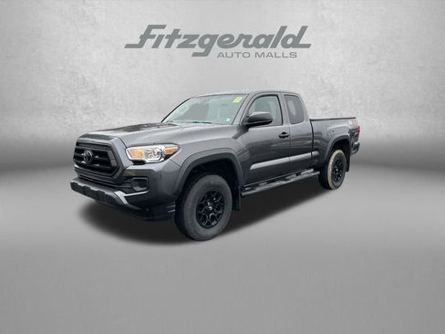 Used 2022 Toyota Tacoma SR w/ SX Package image 3