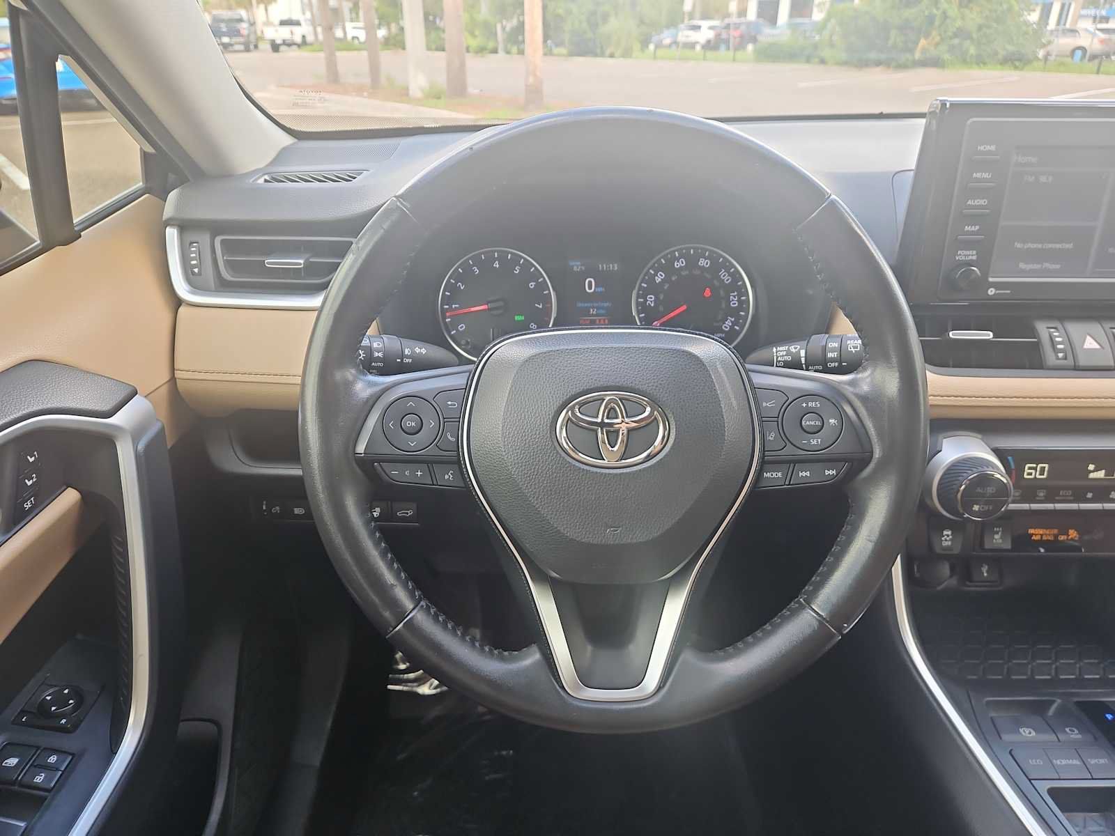 Used 2021 Toyota RAV4 XLE Premium FWD image 11