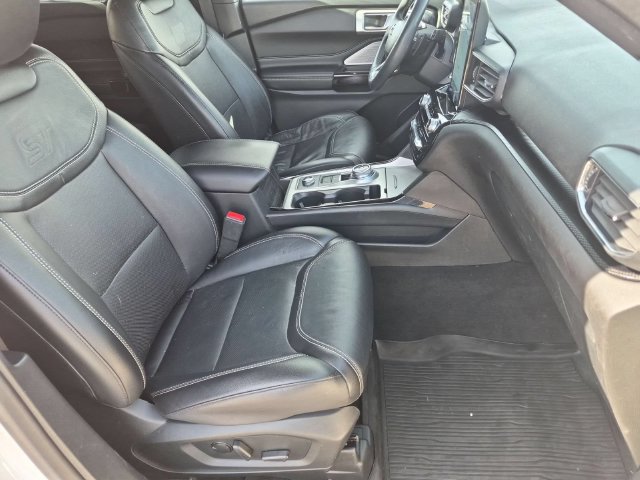 Used 2022 Ford Explorer ST w/ Equipment Group 401A AWD/4WD image 32