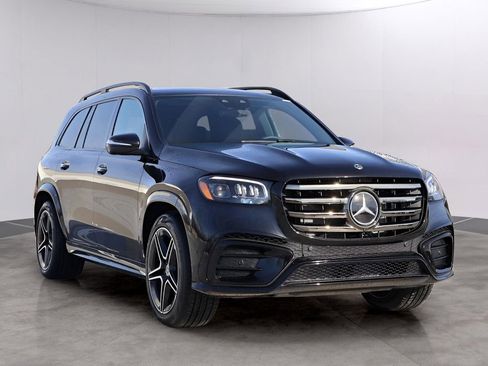 New 2026 Mercedes-Benz GLS 450 4MATIC image 3