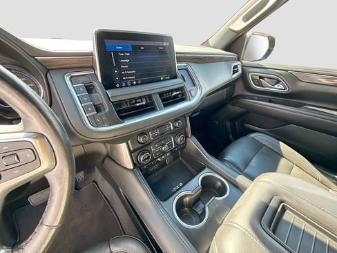 Used 2021 Chevrolet Tahoe Z71 w/ Z71 Signature Package image 30