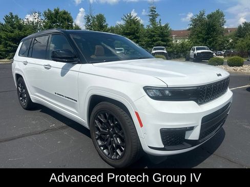 Certified 2025 Jeep Grand Cherokee L Summit AWD/4WD image 3