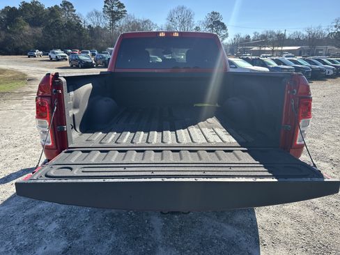 Used 2024 RAM 2500 Big Horn w/ Sport Appearance Package image 16
