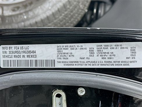 Used 2024 RAM 2500 Big Horn w/ Safety Group image 37