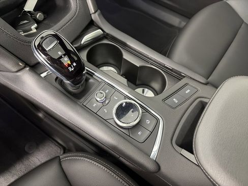 Used 2023 Cadillac XT6 Luxury image 22