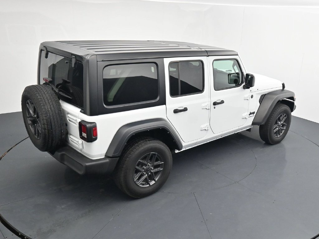 Used 2024 Jeep Wrangler Unlimited Sport AWD/4WD image 31