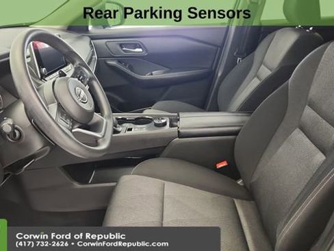 Used 2024 Nissan Rogue SV image 12