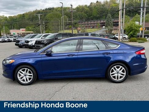 Used 2016 Ford Fusion SE FWD image 7