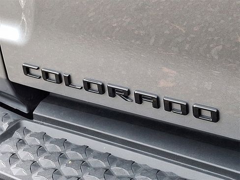 Certified 2024 Chevrolet Colorado Z71 w/ Z71 Convenience Package 2 image 32