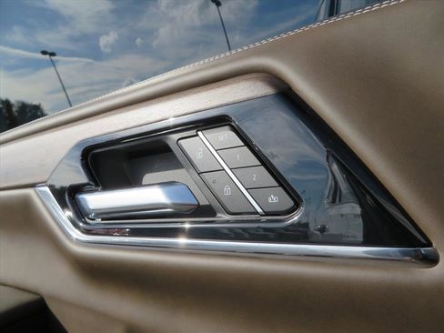 Used 2025 GMC Yukon Denali Ultimate image 30