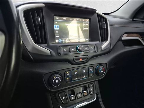 Used 2018 GMC Terrain SLE FWD image 12